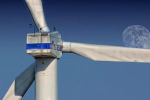 Course on Decisions and Control within Renewable Energy Systems